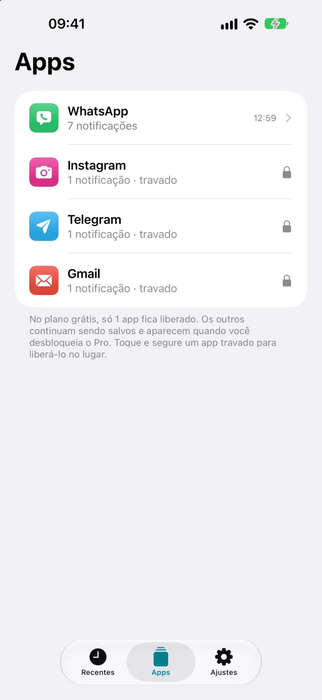 Tela Apps do NotiKeep com WhatsApp liberado e Instagram, Telegram e Gmail travados
